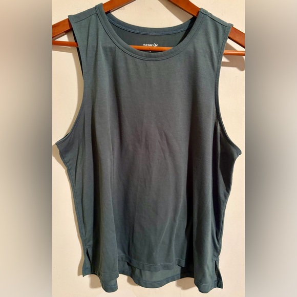 Old Navy Tops - Women’s Old Navy Green Active Ultralite Go Dry Tank Top Wide Strap Muscle Sz Med